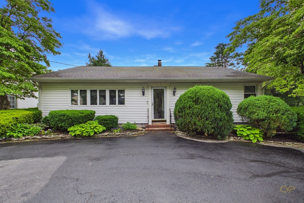 26 Pershing Avenue Acushnet, MA 02743 - Photo 1 of 39