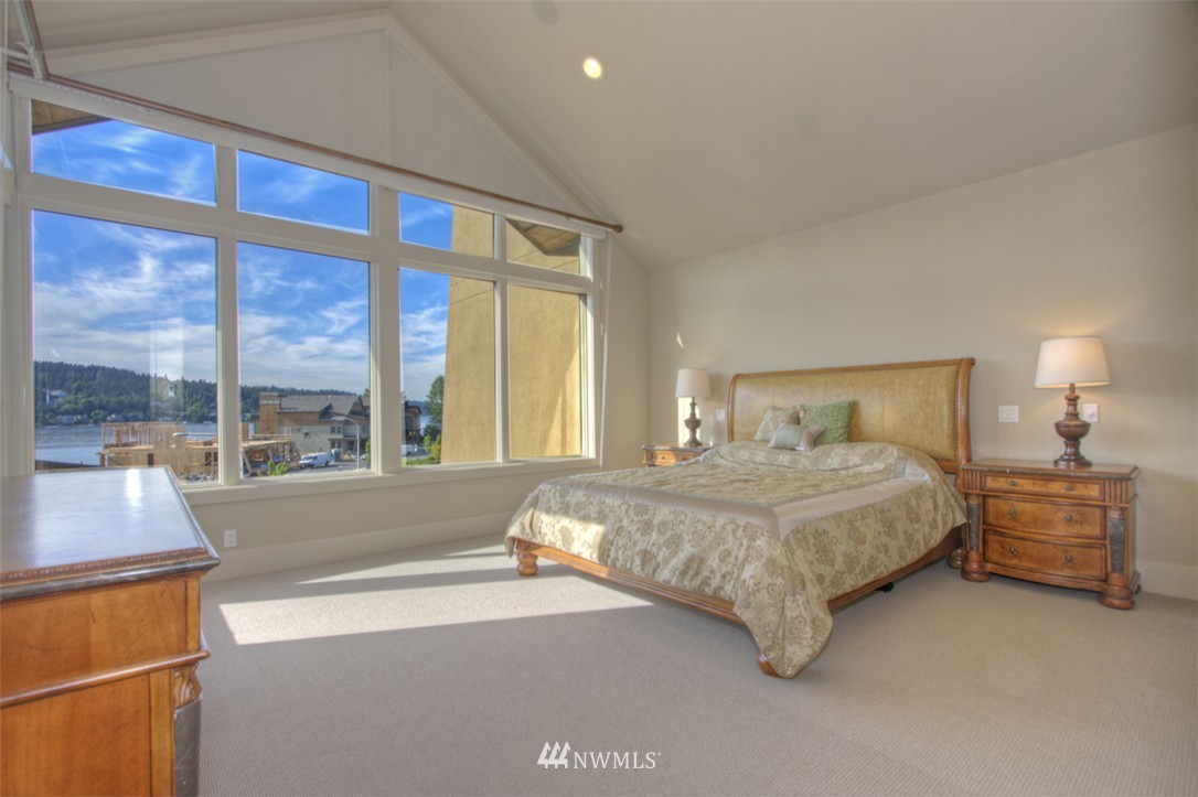 1002 North 41st Place Renton, WA 98056 - Photo 8 of 14