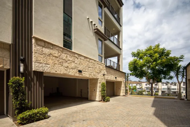 $1,380,000 | 8573 Aspect Drive, San Diego, CA 92108