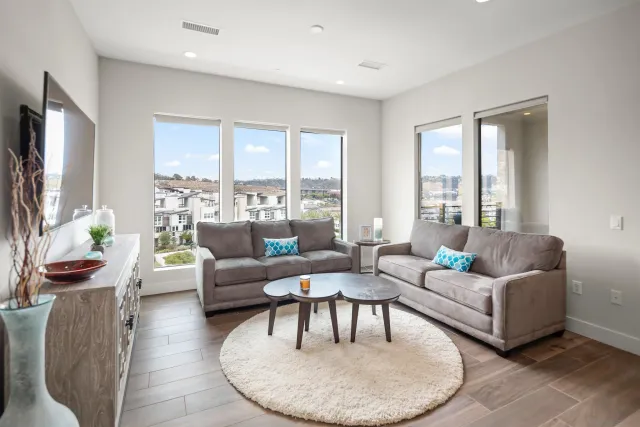 $1,380,000 | 8573 Aspect Drive, San Diego, CA 92108