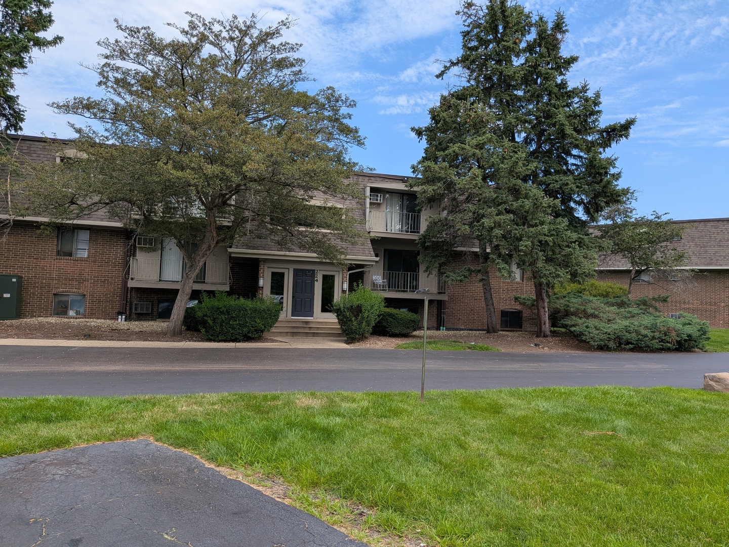 224 East Bailey Road, Unit G Naperville, IL 60565 - Photo 1 of 7 Gallery Image 1