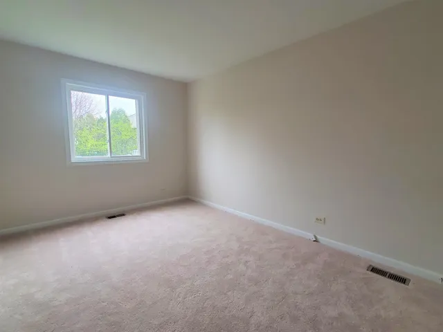 $2,200 | 811 Cambridge Place, Unit 811, Wheeling, IL 60090