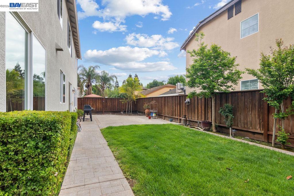 3400 Fallen Oak Drive Modesto, CA 95355 - Photo 31 of 59 a front view of a house with garden