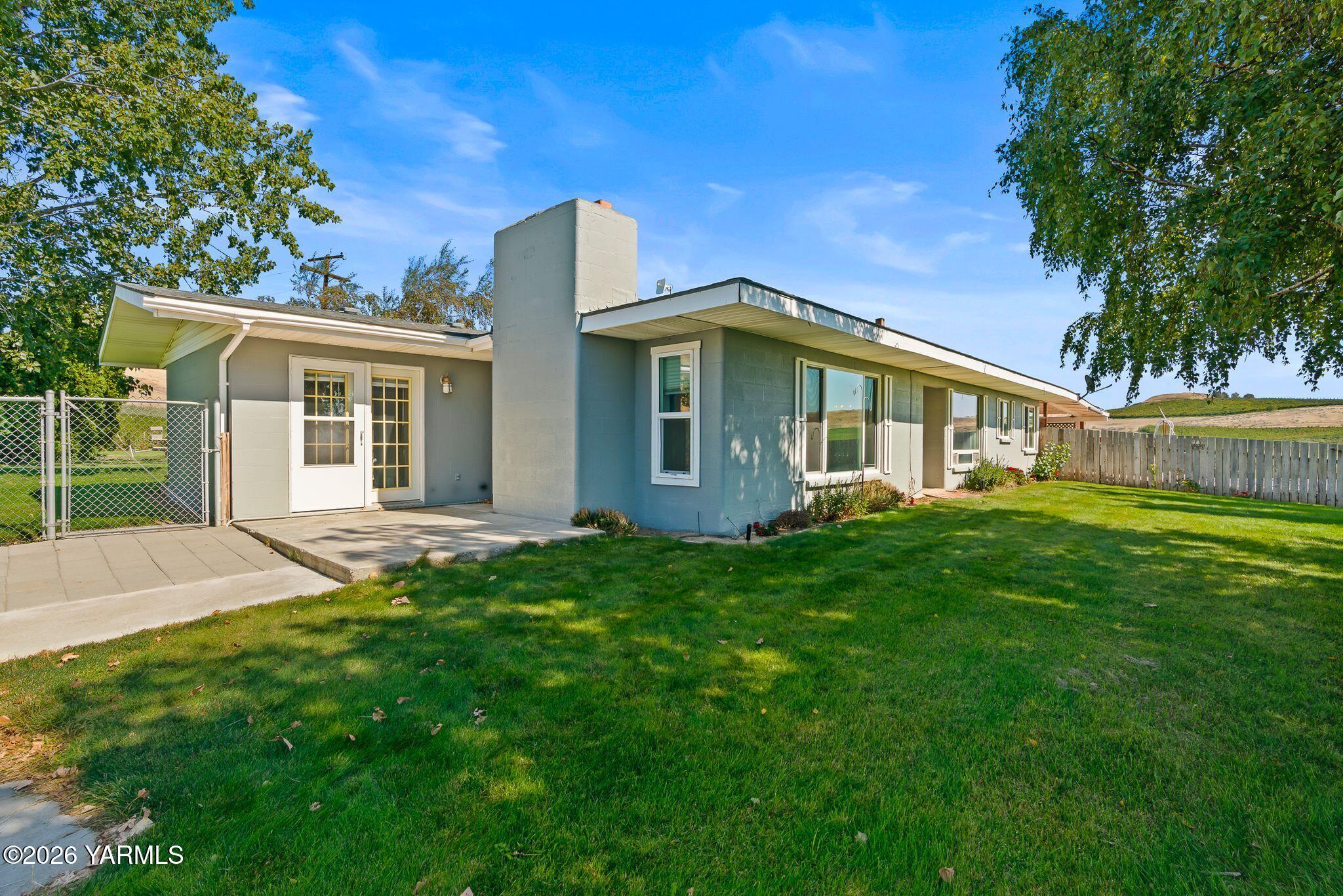 3690 Konnowac Pass Road Wapato, WA 98951 - Photo 25 of 39 Backyard
