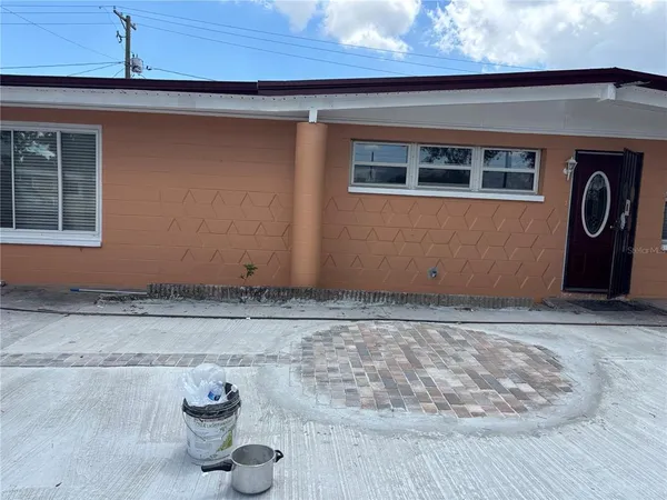 $2,600 | 1320 Larsen Lane, Tampa, FL 33619