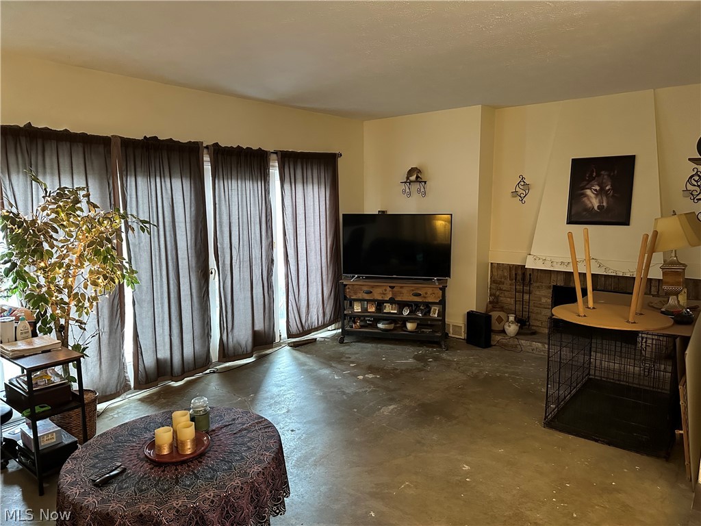 200 Granger Road, Unit 11 Medina, OH 44256 - Photo 7 of 16 Gallery Image 7