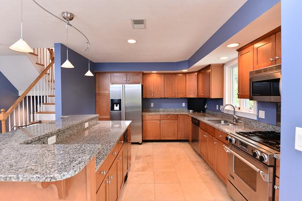 45 Sherricks Farm Road Weymouth, MA 02188 - Photo 8 of 30 Gallery Image 8
