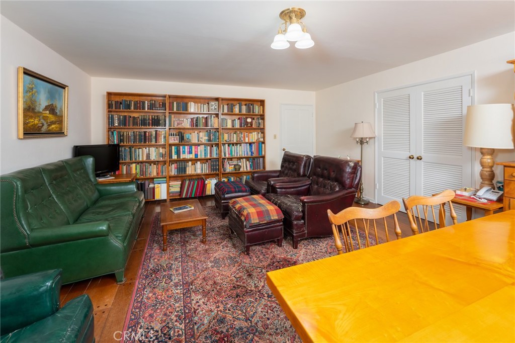 219 Esplanade San Clemente, CA 92672 - Photo 19 of 63 a living room with furniture and a lamp