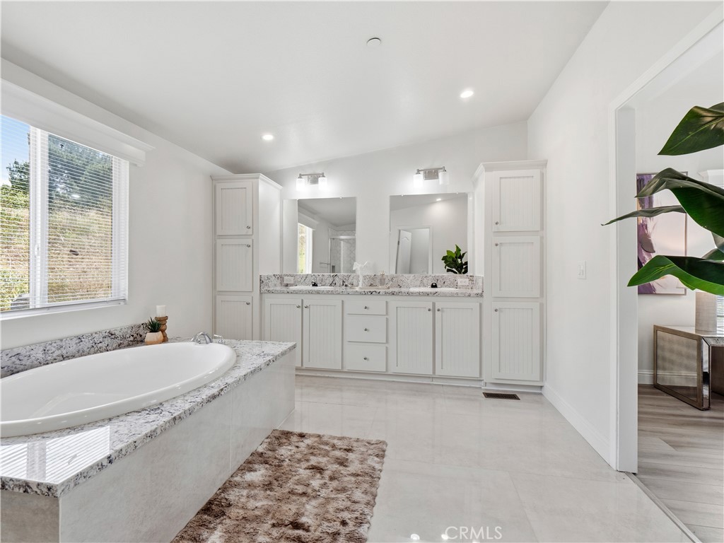 29626 Silver Street Val Verde, CA 91384 - Photo 37 of 51