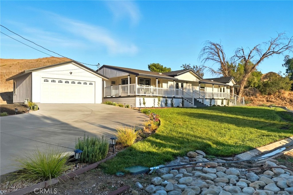 29626 Silver Street Val Verde, CA 91384 - Photo 7 of 51