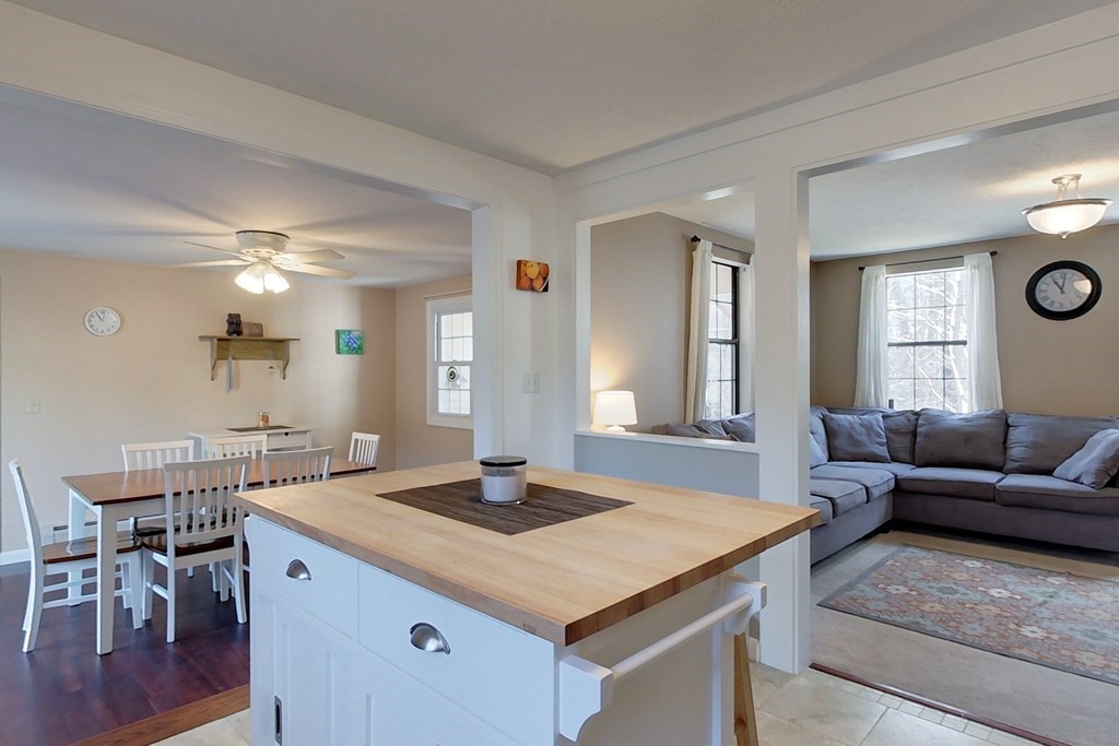 5 Cheyenne Road Pepperell, MA 01463 - Photo 6 of 38 Gallery Image 6