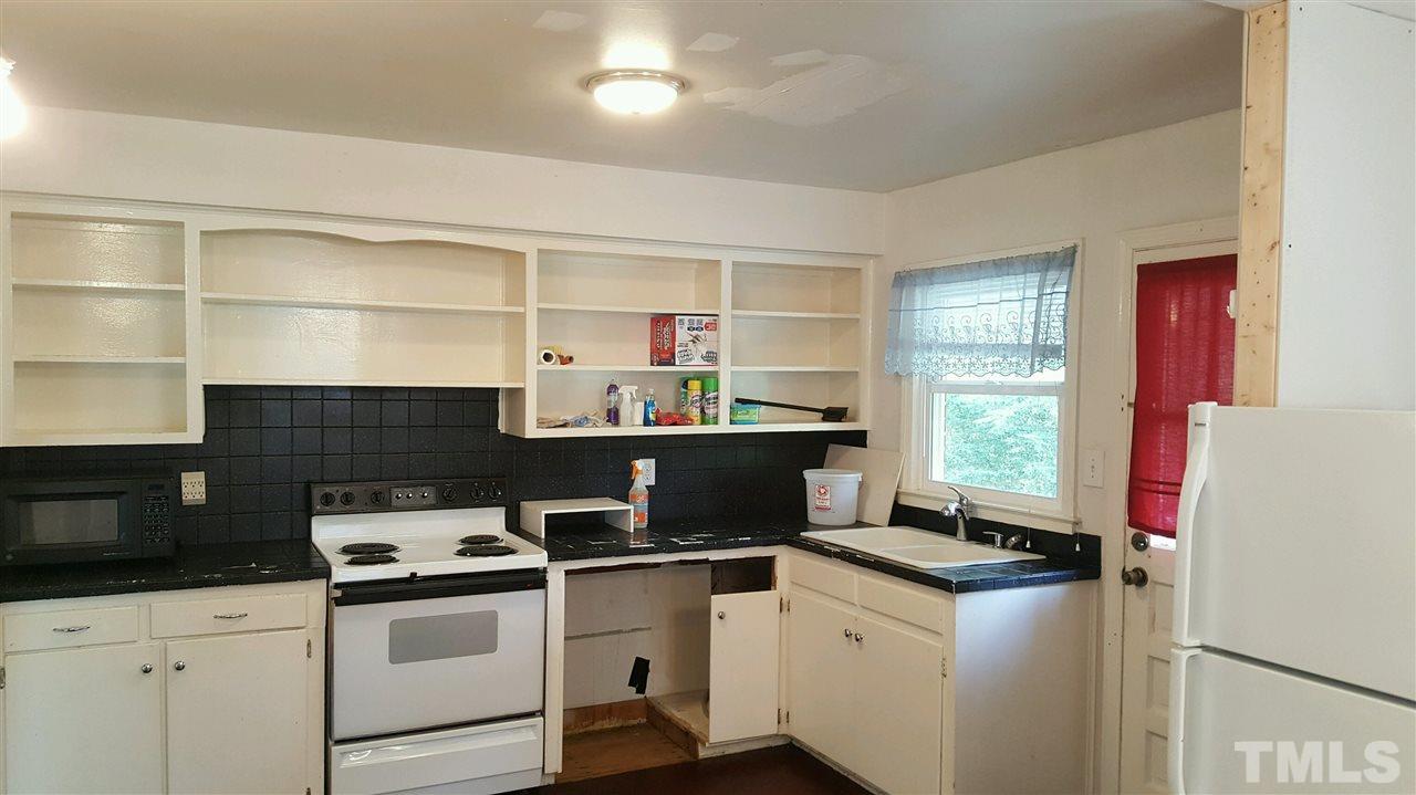 304 Jones Franklin Road Raleigh, NC 27606 - Photo 5 of 10