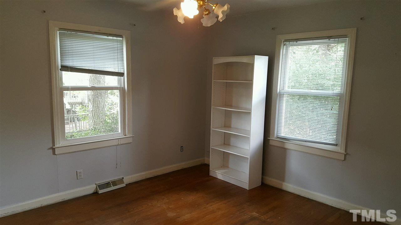 304 Jones Franklin Road Raleigh, NC 27606 - Photo 8 of 10