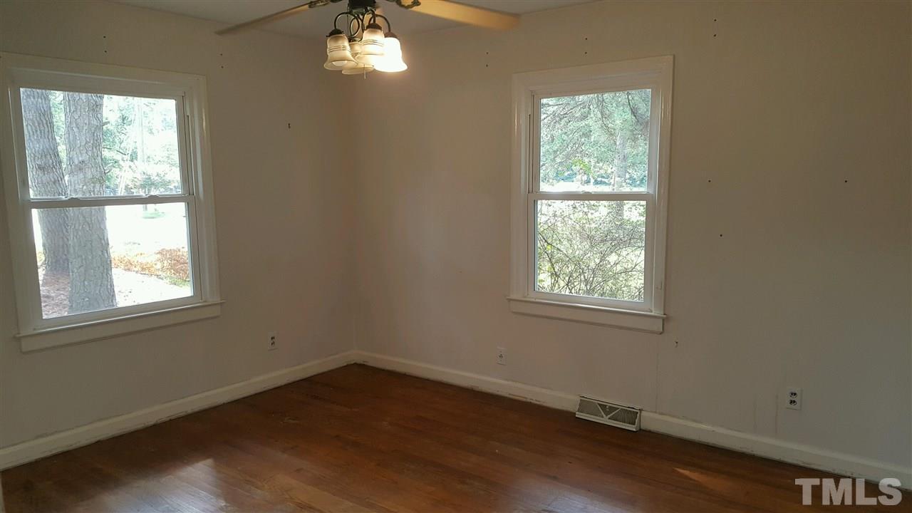 304 Jones Franklin Road Raleigh, NC 27606 - Photo 9 of 10