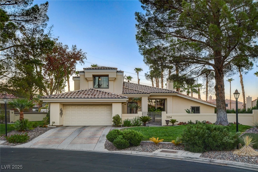 2134 Inverness Drive Henderson, NV 89074 - Photo 1 of 36 Gallery Image 1