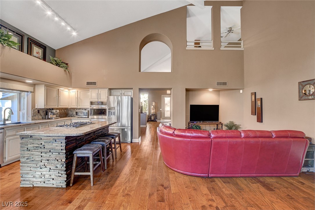 2134 Inverness Drive Henderson, NV 89074 - Photo 6 of 36 Gallery Image 6