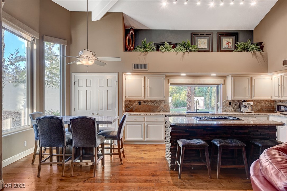 2134 Inverness Drive Henderson, NV 89074 - Photo 7 of 36 Gallery Image 7