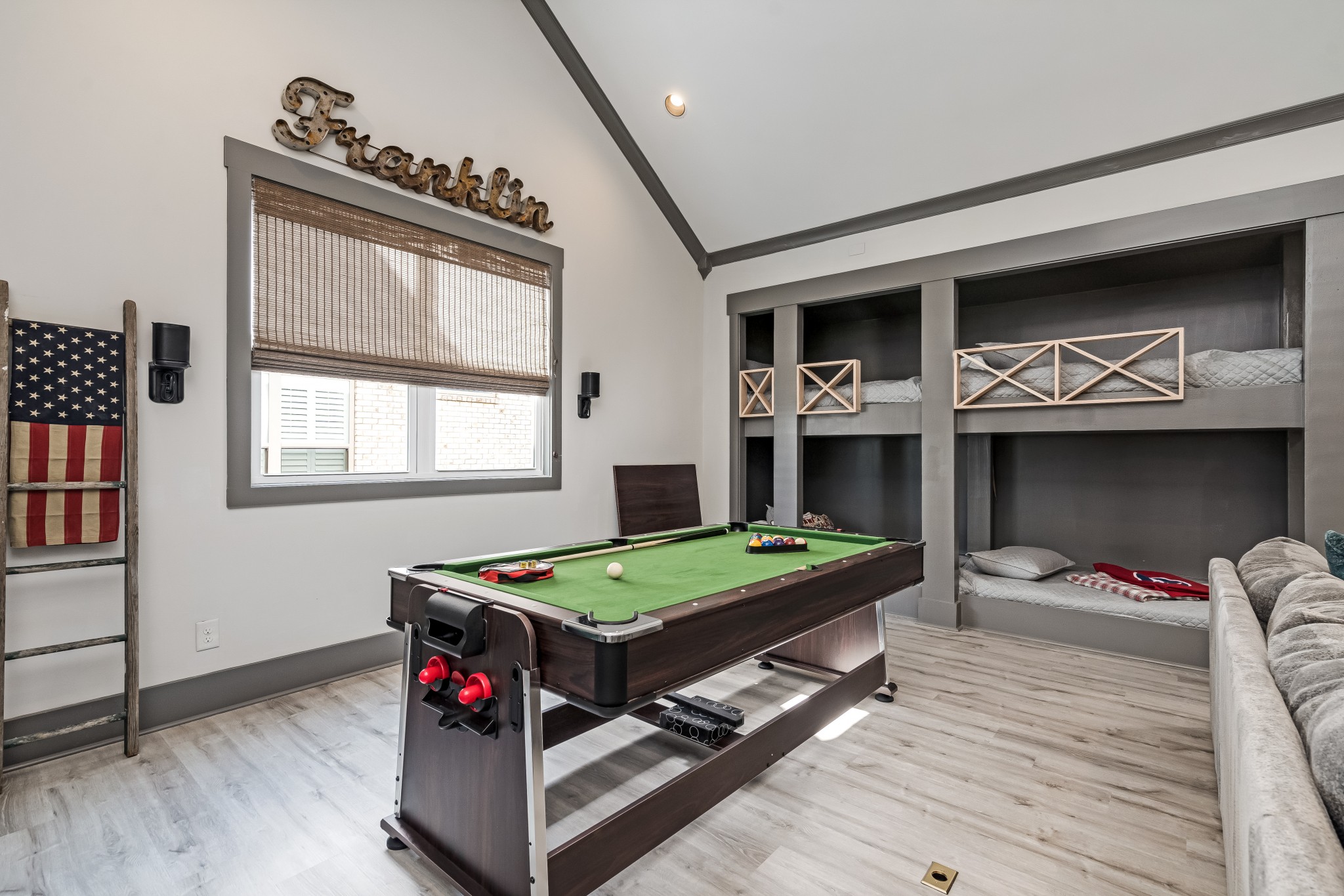 325 Circuit Road Franklin, TN 37064 - Photo 34 of 55 a living room with furniture and a table