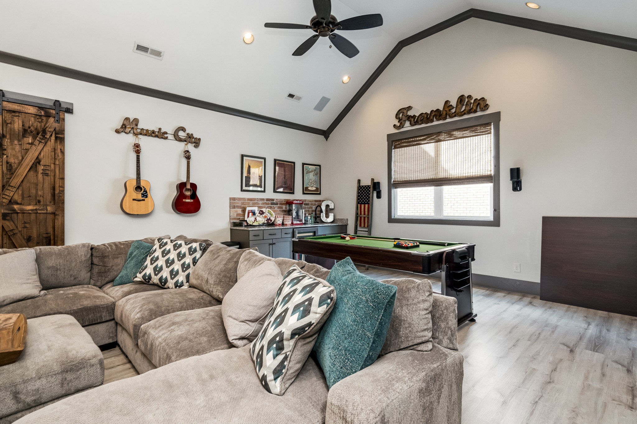 325 Circuit Road Franklin, TN 37064 - Photo 35 of 55 a living room with furniture and a window