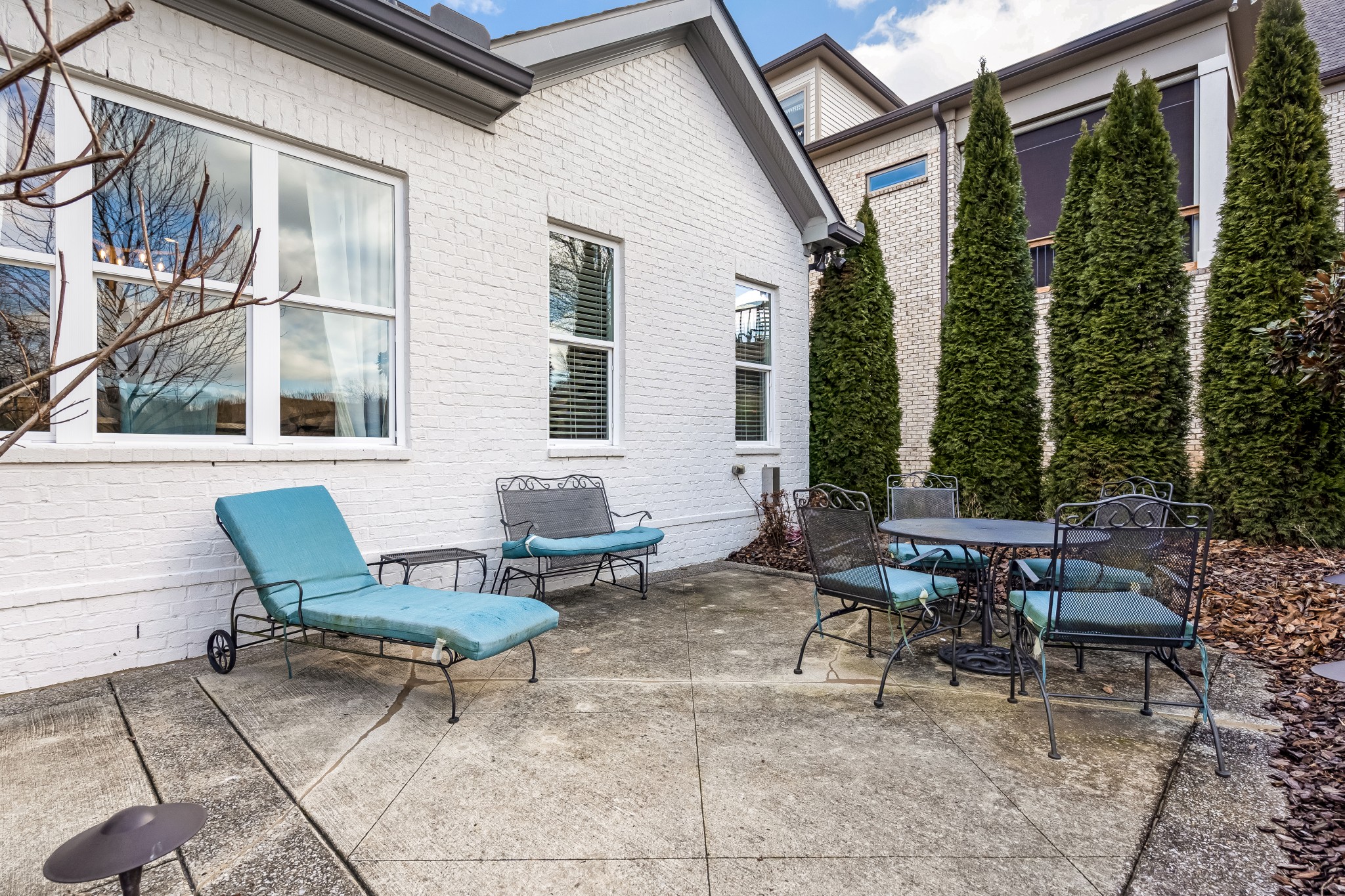 325 Circuit Road Franklin, TN 37064 - Photo 49 of 55 a view of a patio with couple of chairs and a couch
