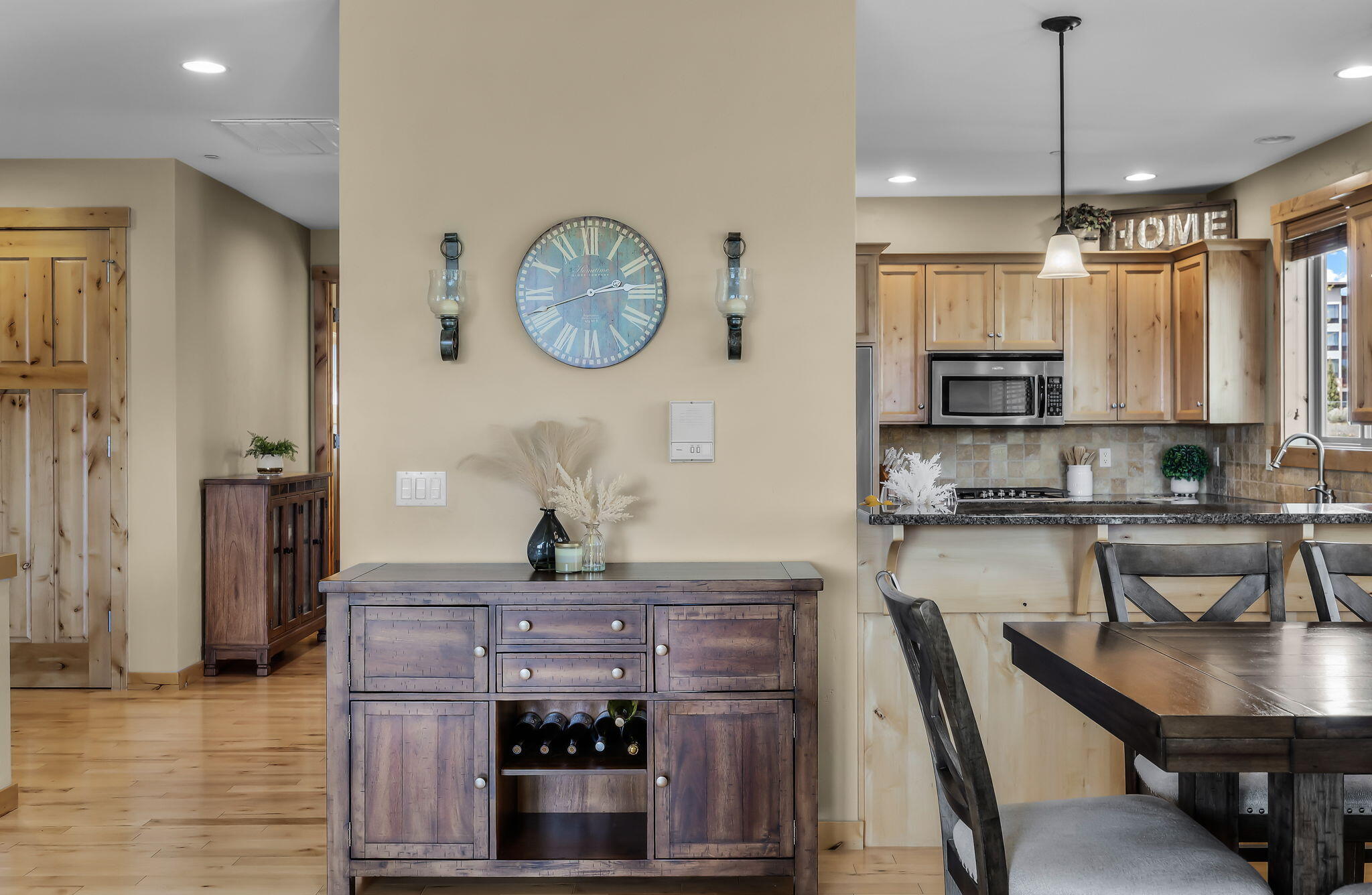 601 Southwest Otter Way Bend, OR 97702 - Photo 18 of 58