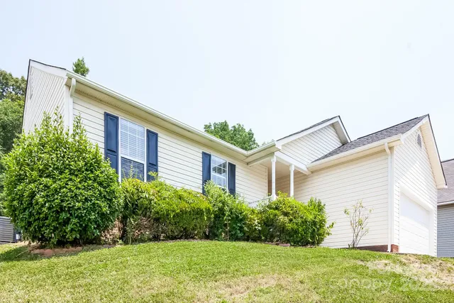 a front view of house with yard