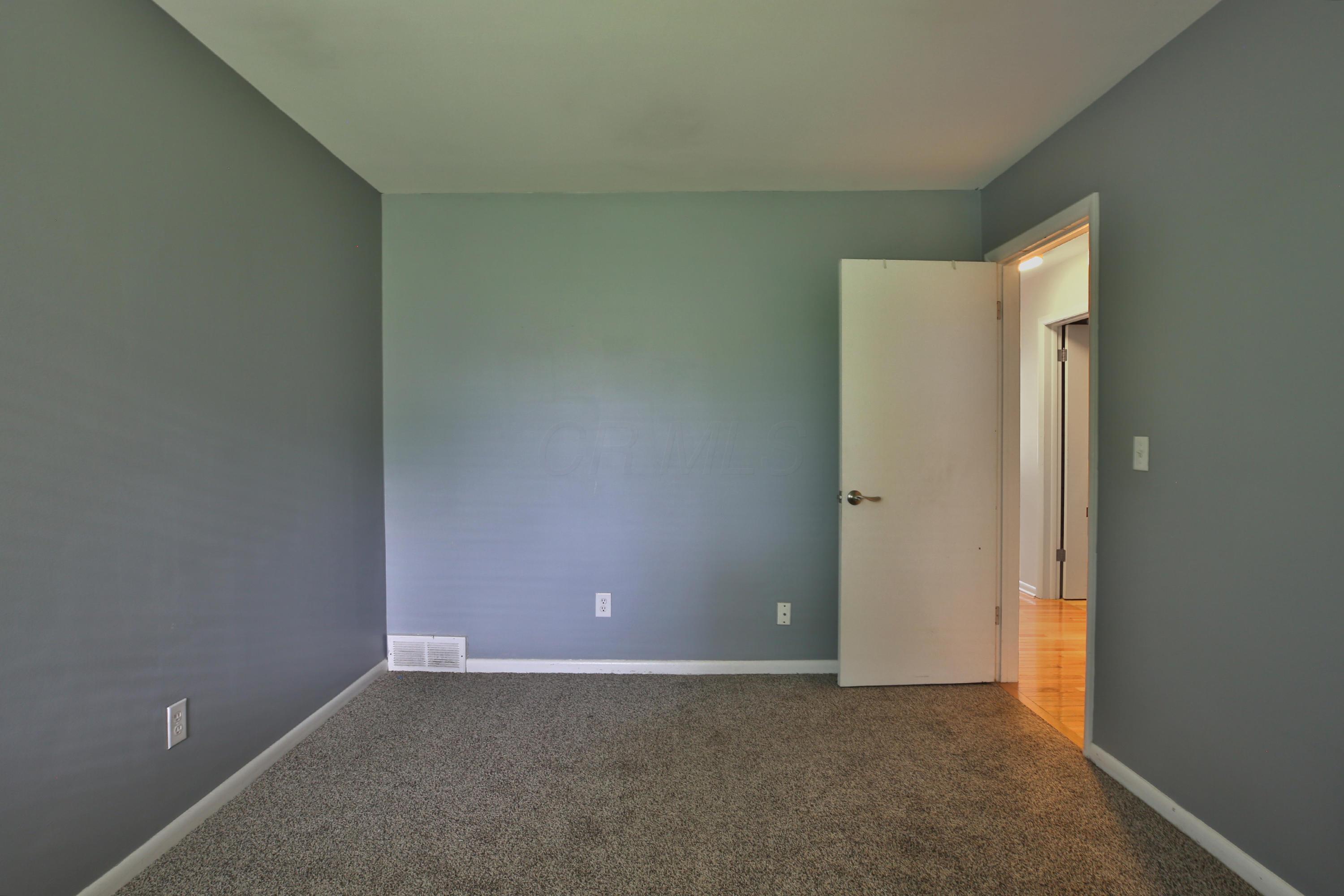 331 Fenway Road, Unit F Columbus, OH 43214 - Photo 21 of 26