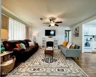 $2,400 | 813 Allendale Avenue, Gulfport, MS 39501