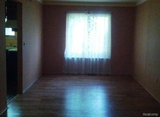 43724 Oakbrook Road Canton, MI 48187 - Photo 5 of 6 7092584759 Dining ROom.JPG