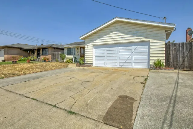 $719,000 | 61 Shady Oaks Drive, Watsonville, CA 95076