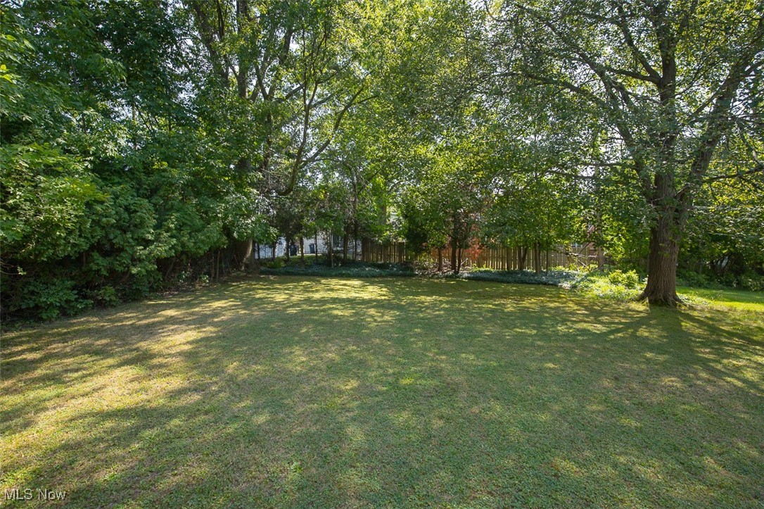 1403 Cranover Road Cleveland, OH 44124 - Photo 25 of 29