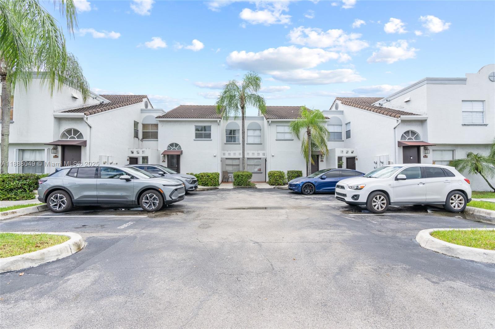 4624 Northwest 97th Place, Unit 252 Doral, FL 33178 - Photo 3 of 28