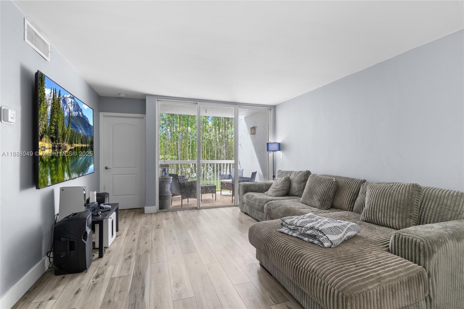 4624 Northwest 97th Place, Unit 252 Doral, FL 33178 - Photo 8 of 28