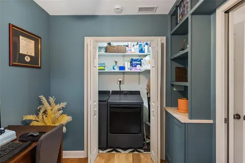 $399,900 | 4722 West Wallcraft Avenue, Tampa, FL 33611