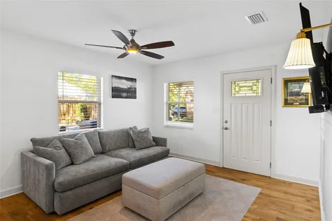 $399,900 | 4722 West Wallcraft Avenue, Tampa, FL 33611