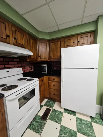 $282,500 | 79-81 South Park Street, Bangor, ME 04401