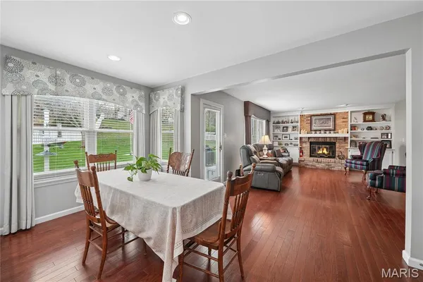 $520,000 | 1432 Westbrooke Terrace Drive, Ballwin, MO 63021