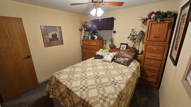 $299,500 | 110 Elm Lane, Streamwood, IL 60107