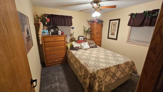 $299,500 | 110 Elm Lane, Streamwood, IL 60107