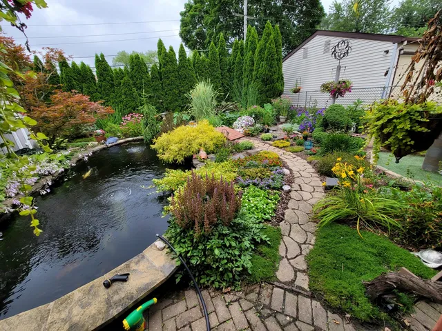 $299,500 | 110 Elm Lane, Streamwood, IL 60107