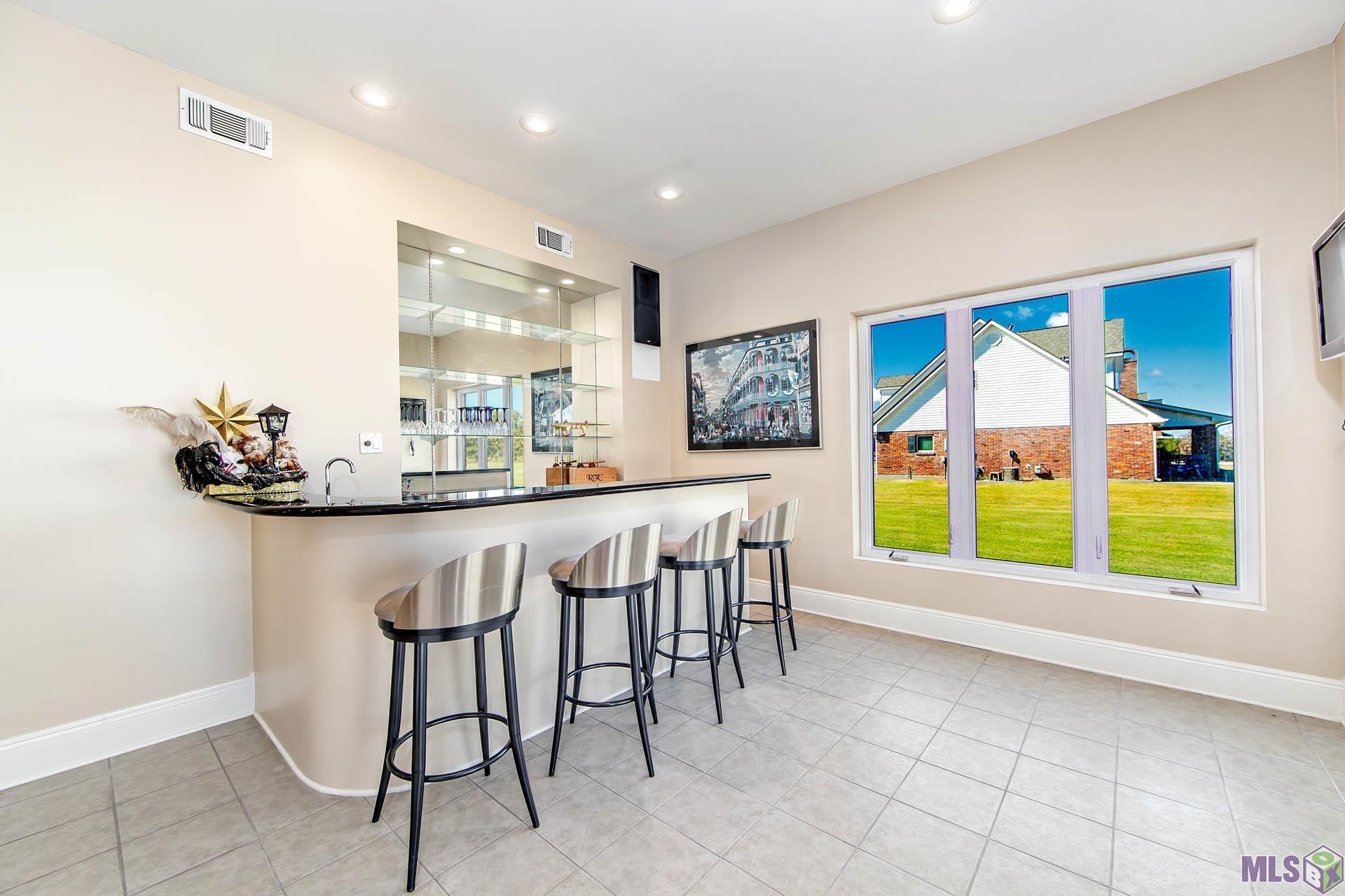 460 North Service Road Raceland, LA 70394 - Photo 6 of 18