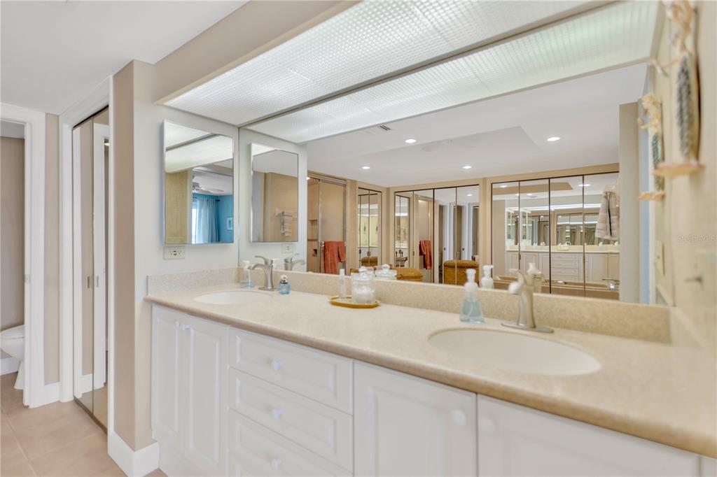 1000 Riverside Drive, Unit B504 Palmetto, FL 34221 - Photo 34 of 48