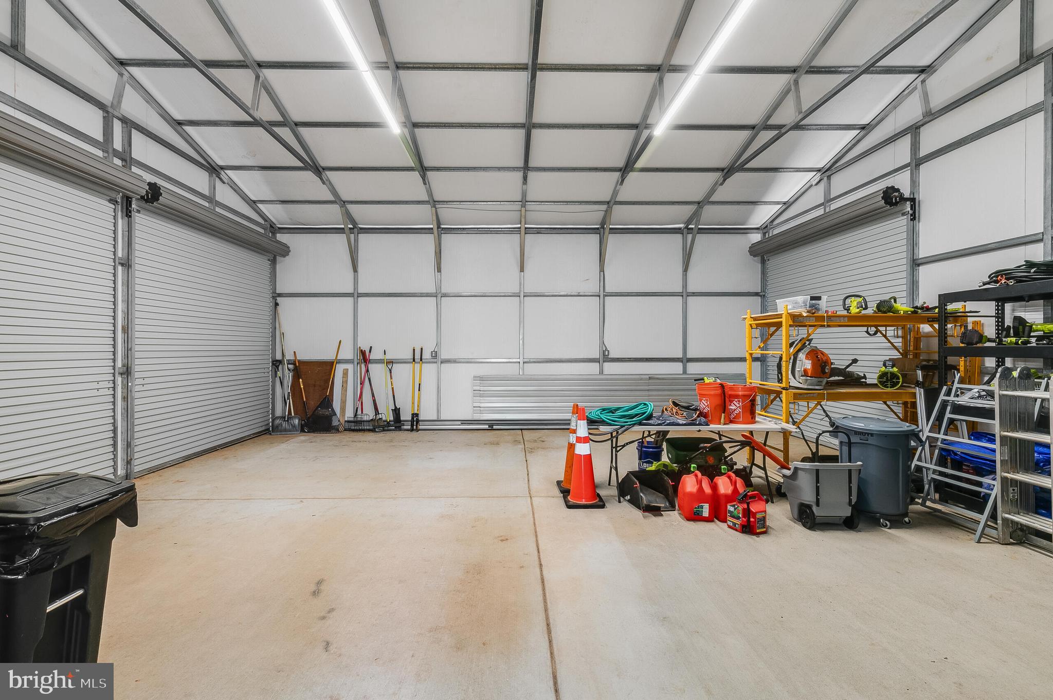 5553 Beverleys Mill Road Broad Run, VA 20137 - Photo 17 of 80 Blue Barn w/ 3 doors