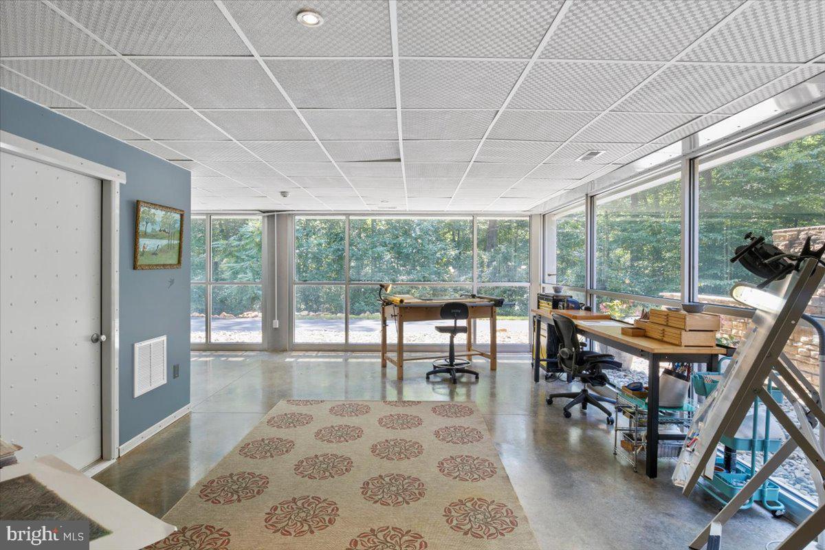 5553 Beverleys Mill Road Broad Run, VA 20137 - Photo 41 of 80 Office space - staged