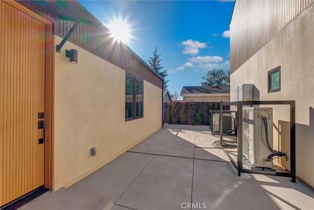 $3,899 | 1690 North Sierra Bonita Avenue, Pasadena, CA 91104