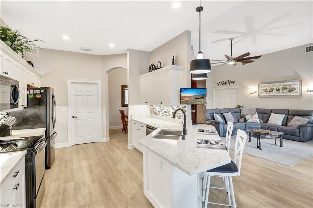 9127 Crystal Court Naples, FL 34120 - Photo 12 of 50