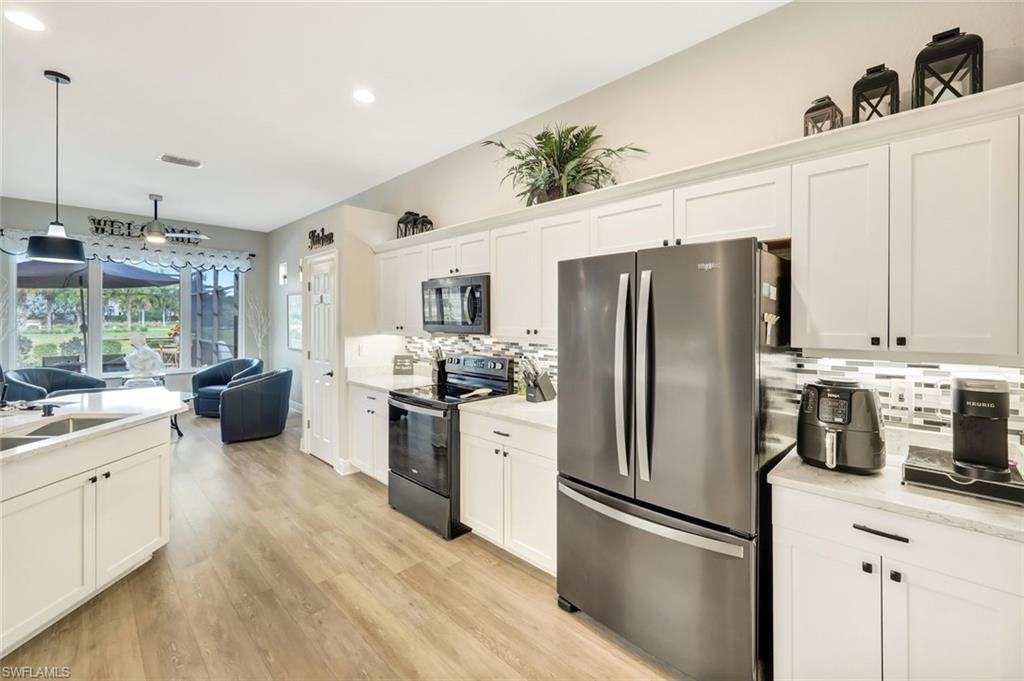 9127 Crystal Court Naples, FL 34120 - Photo 13 of 50