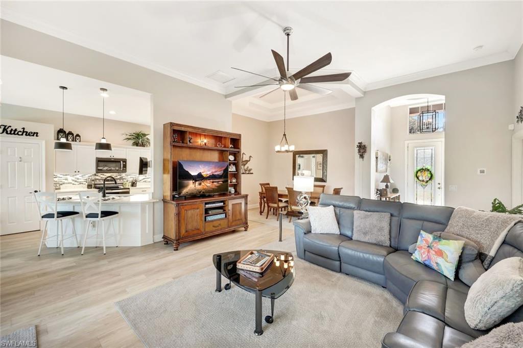 9127 Crystal Court Naples, FL 34120 - Photo 10 of 50