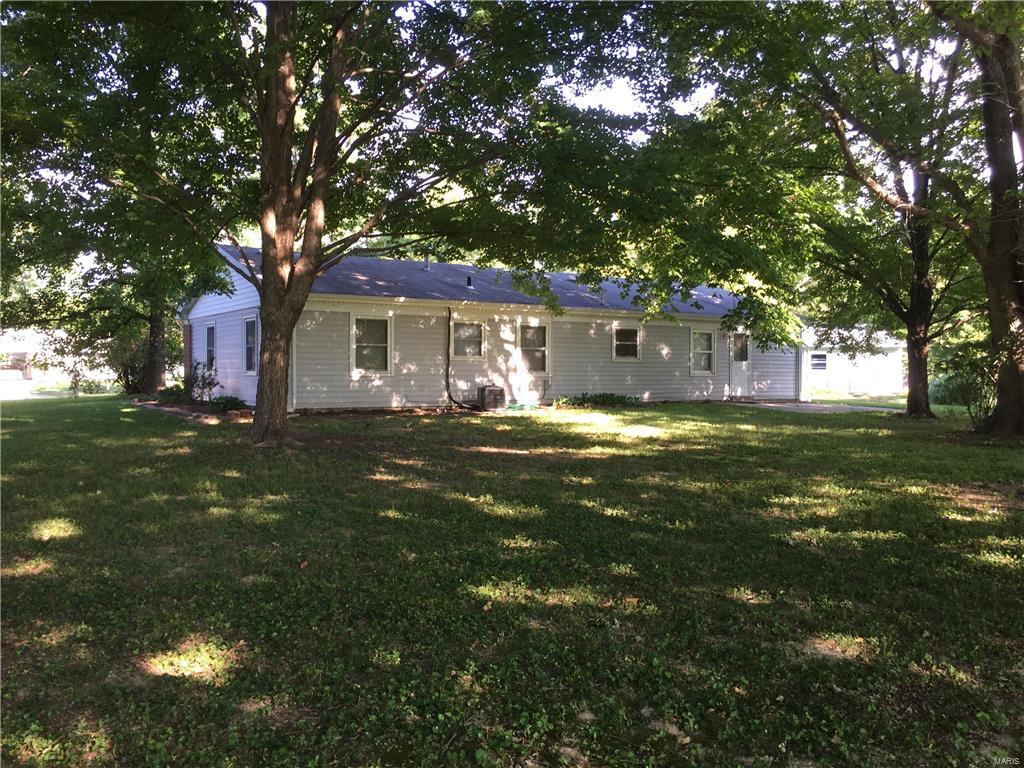 242 Old Ballwin Road Ballwin, MO 63021 - Photo 3 of 6