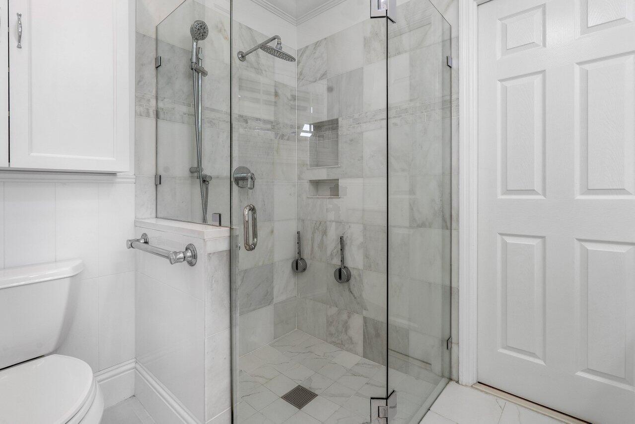 150 Southwest 11th Court Boca Raton, FL 33486 - Photo 17 of 40 022-150Southwest11thCourt-BocaRaton-FL-3